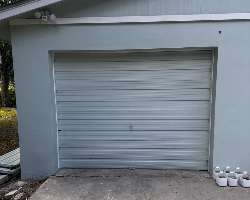 garage door from exterior